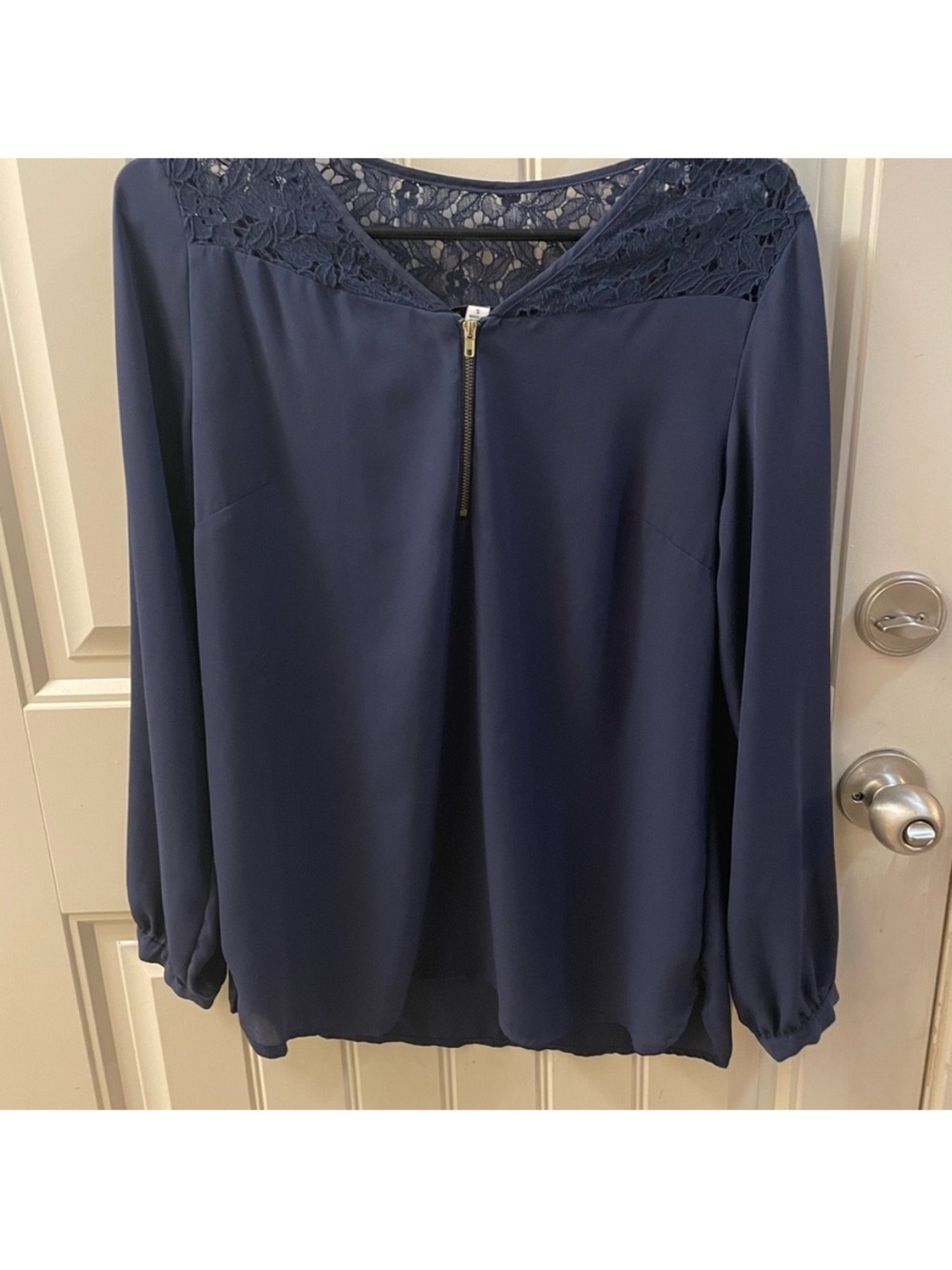 ✨ Notations Navy Lace Zip Front Blouse | Long Sleeve - Picture 4 of 4